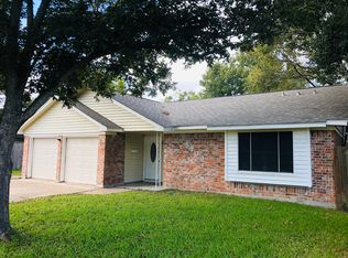 5703 Groveton Ln, Pearland, TX 77584