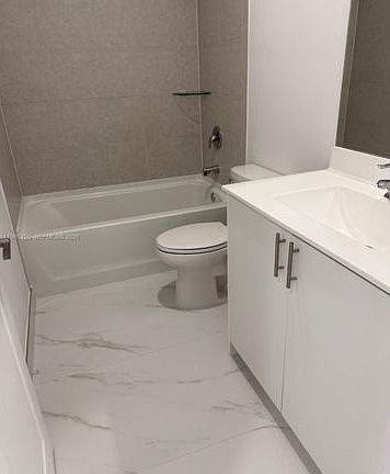 4th image of 28519 SW 134th Ct