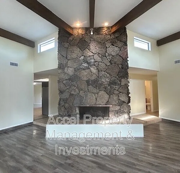 1416 Grovewood Dr — Photo 5