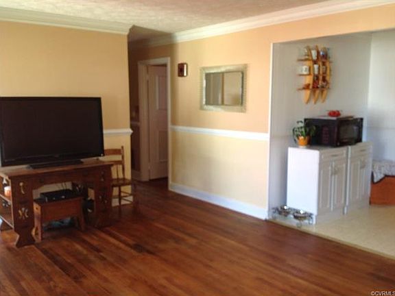 4th image of 133 N Oak Ave