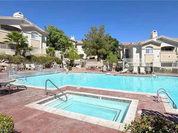 1310 Red Gable Ln, Las Vegas, NV