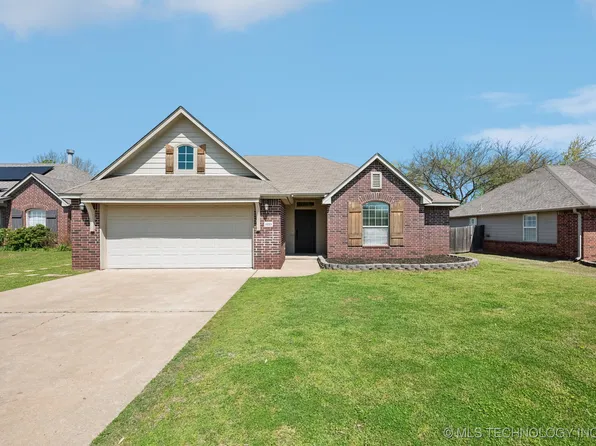 1223 E 146th St S, Glenpool, OK 74033
