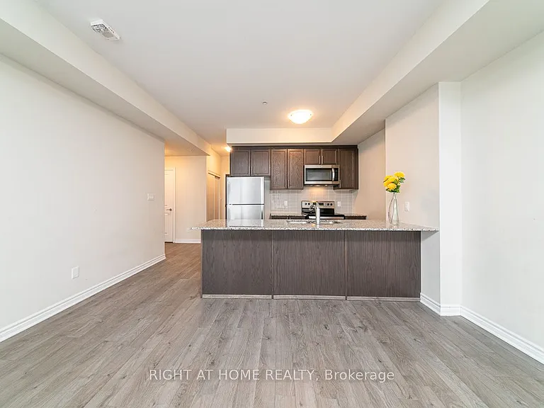 150 Oak Park Blvd #204 — Photo 12