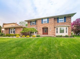 2523 Tower Hill Ln, Rochester Hills, MI 48306