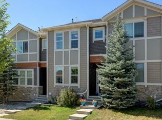963 E Nolan Hill Blvd NW, Calgary, AB T3R 0W1