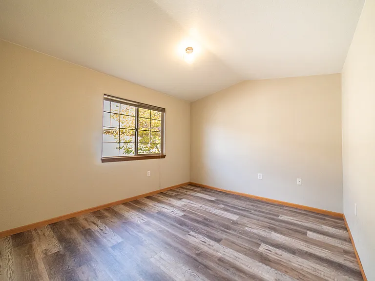 1221 University Ave #F301 — Photo 2