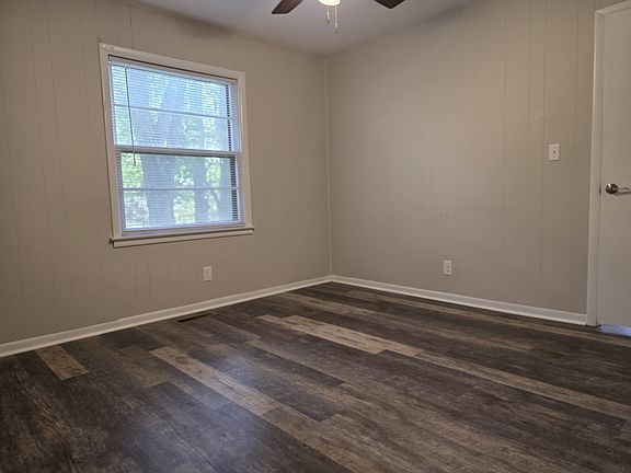 5th image of 4204 Lakeview Dr NW