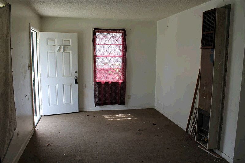2nd image of 937 N Bingham St