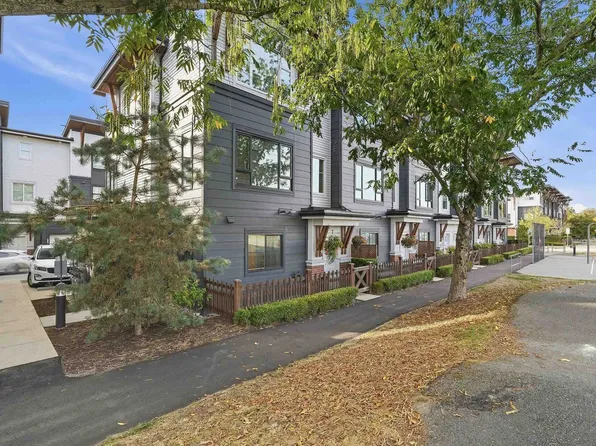 22128 48a Ave #36, Langley, BC V3A 0L6