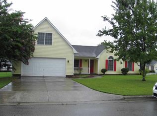 522 Raintree Rd, Jacksonville, NC 28540