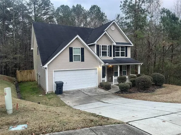 4176 Round Stone Dr, Snellville, GA 30039