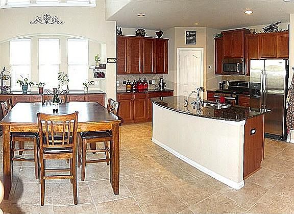 3rd image of 510 Highpoint Ln