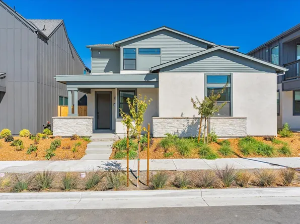 1212 Waldorf Lane, Rohnert Park, CA 94928