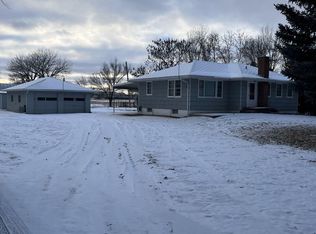 232 River Rd, Glendive, MT 59330
