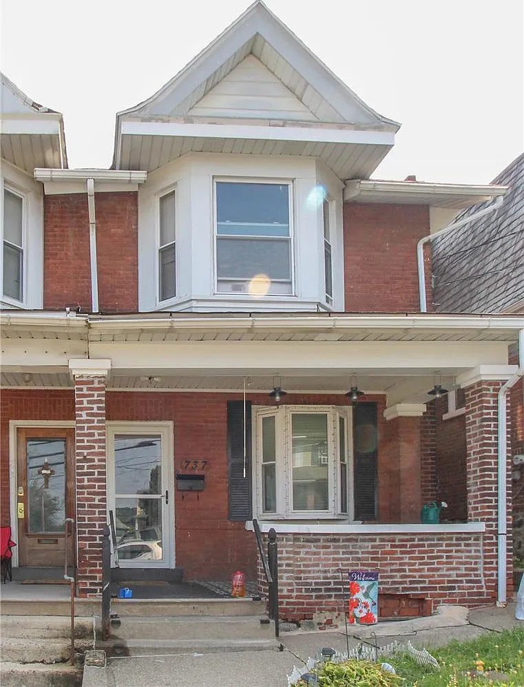 4 bed, 2.0 bath, 1620 sqft, $1,900 — Photo 2