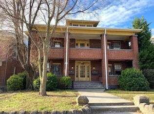 Day Ave 618, Roanoke, VA 24016
