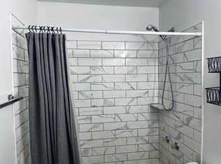 9 Nathan Dr APT 1, Huntington, WV 25705