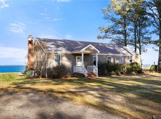 19083 Farm Rd, Smithfield, VA 23430