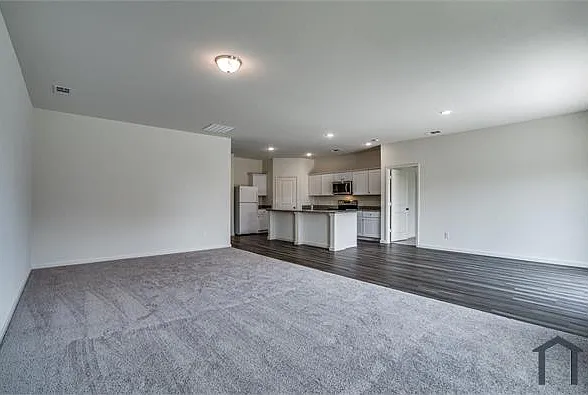 786 Wilshire Dr — Photo 17