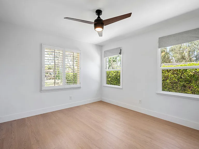 3409 Palos Verdes Dr N — Photo 42