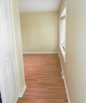 2nd image of 440 Congress Ct