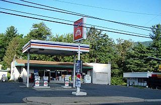 2nd image of 604 S Jefferson Ave