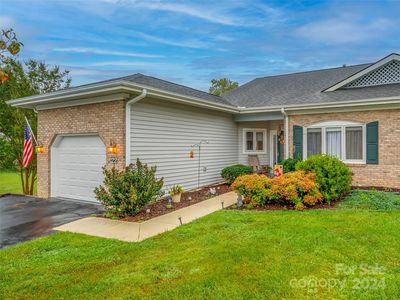 22 Country Meadows Ln, Hendersonville, NC, 28792