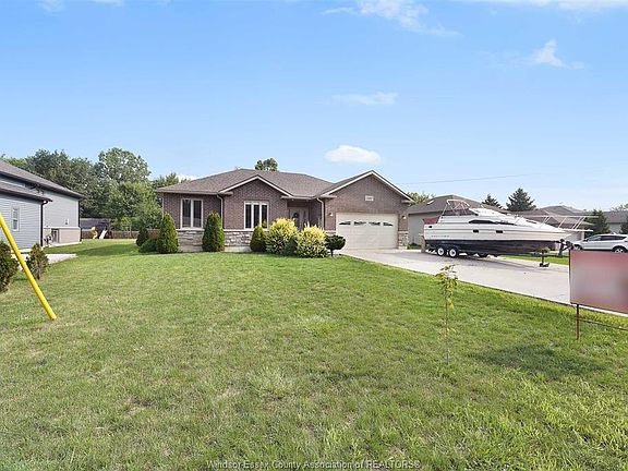 2nd image of 21107 McLean Rd