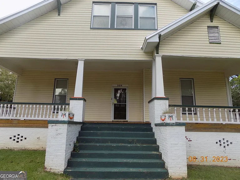 304 Boulevard — Photo 2