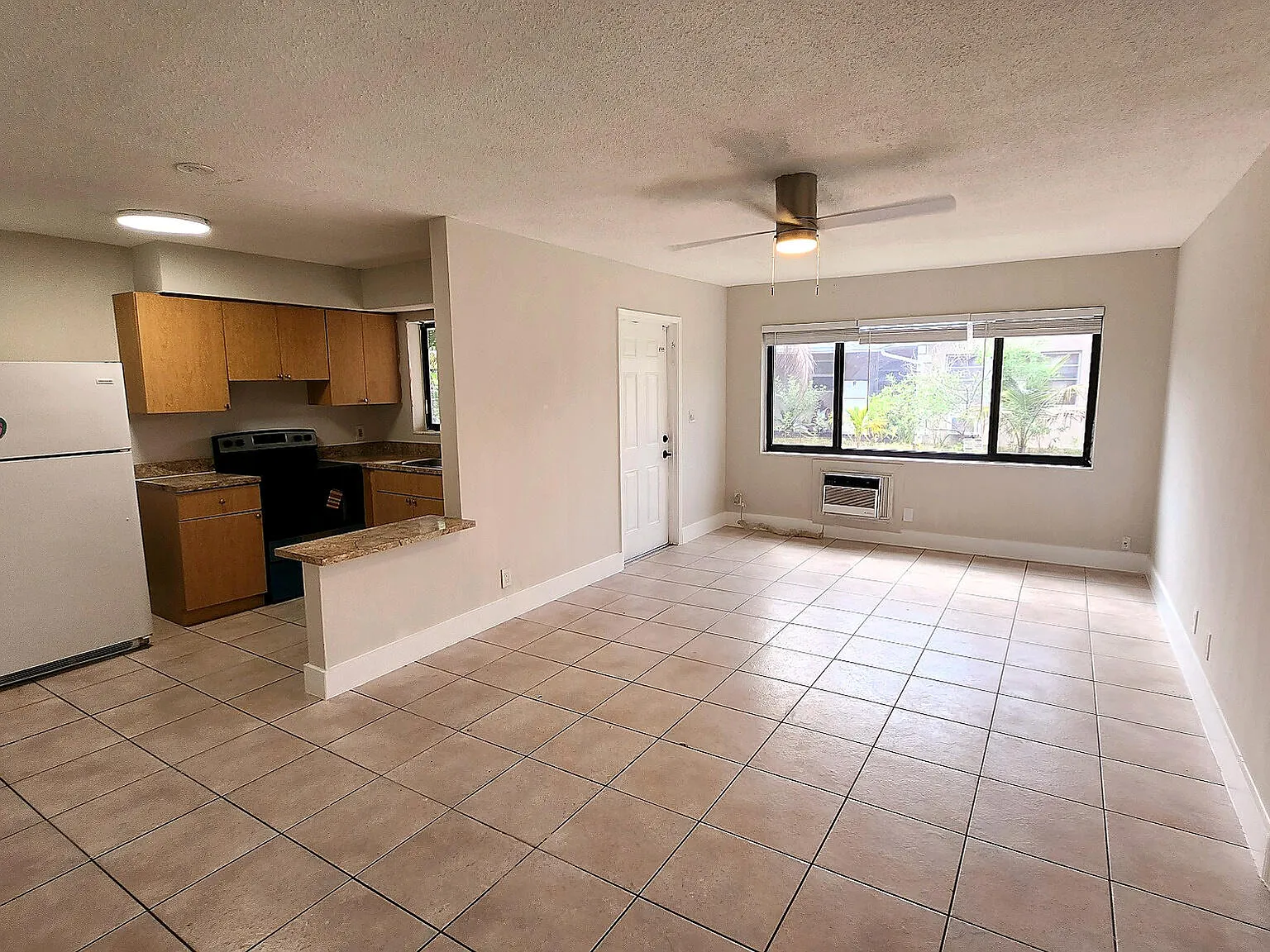 2 bed, 2.0 bath, 780 sqft, $2,000 — Photo 2