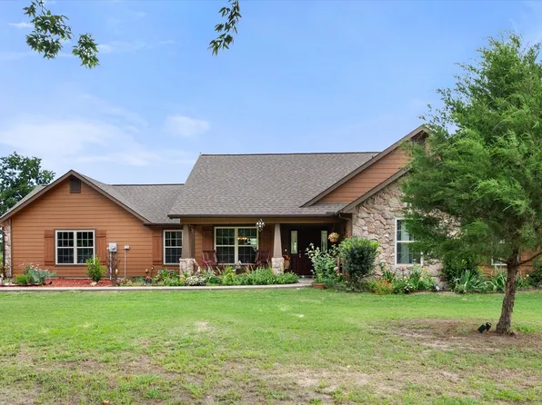 123 Clubhouse Dr, Corsicana, TX 75109