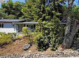 258 La Espiral, Orinda, CA 94563
