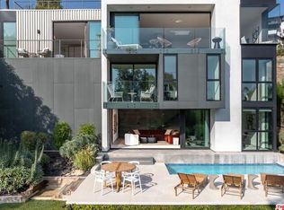 2641 Hargrave Dr, Los Angeles, CA 90068