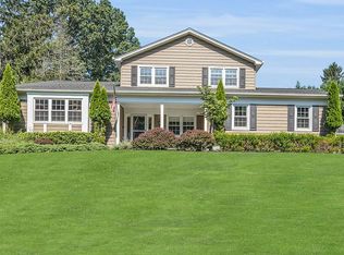 44 Ravine Rd, Red Bank, NJ 07701