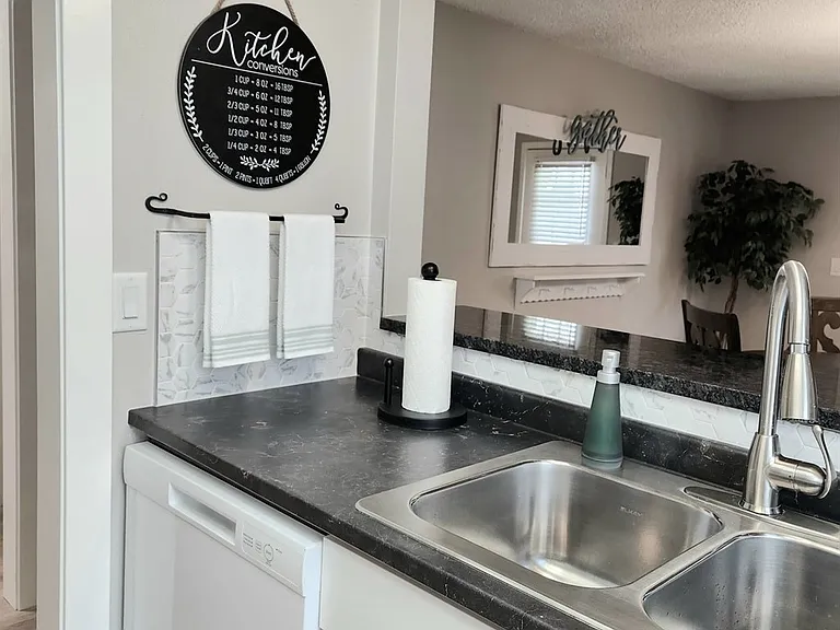 2207 Parker Ave — Photo 4