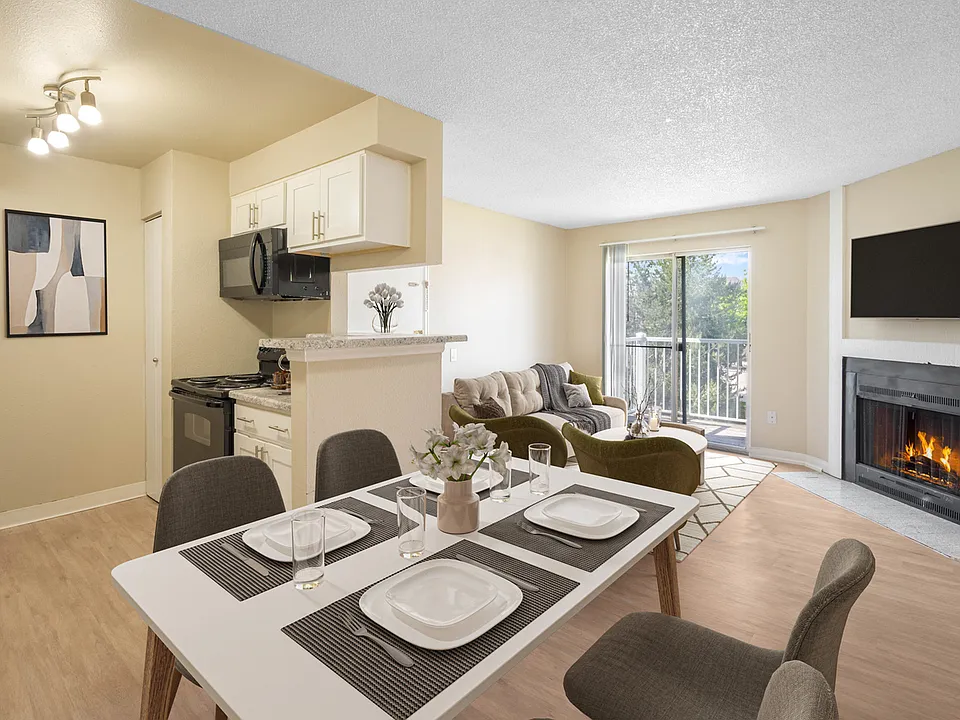 Cozy Dining Room