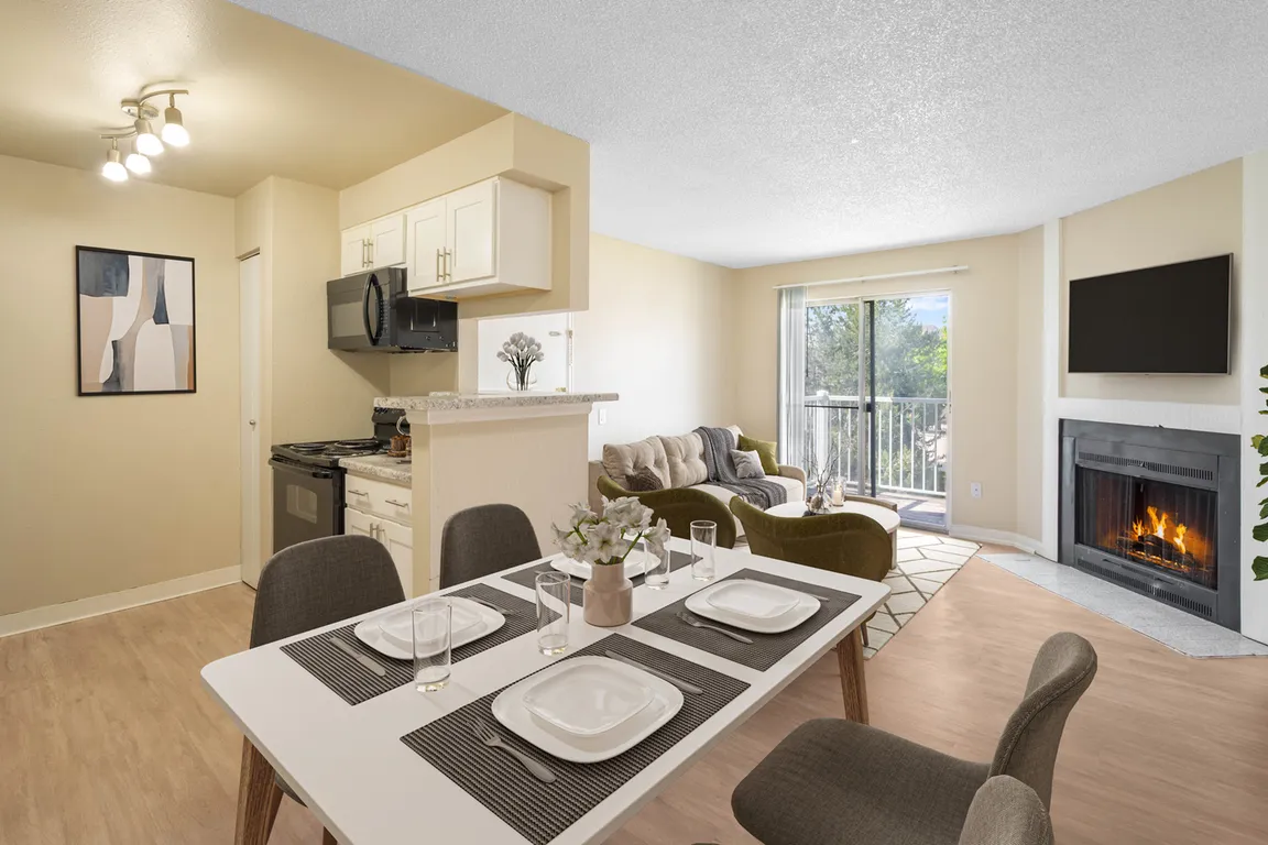 Cozy Dining Room