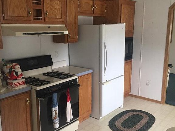 5th image of 620 Crest Ln