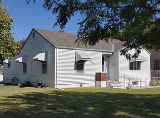 537 W Wisconsin St, Russell, KS 67665