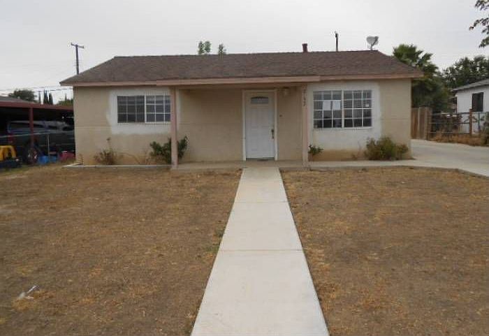 8132 Pioneer, Bakersfield