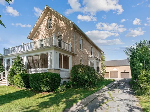 310 Cleveland St, Brillion, WI 54110