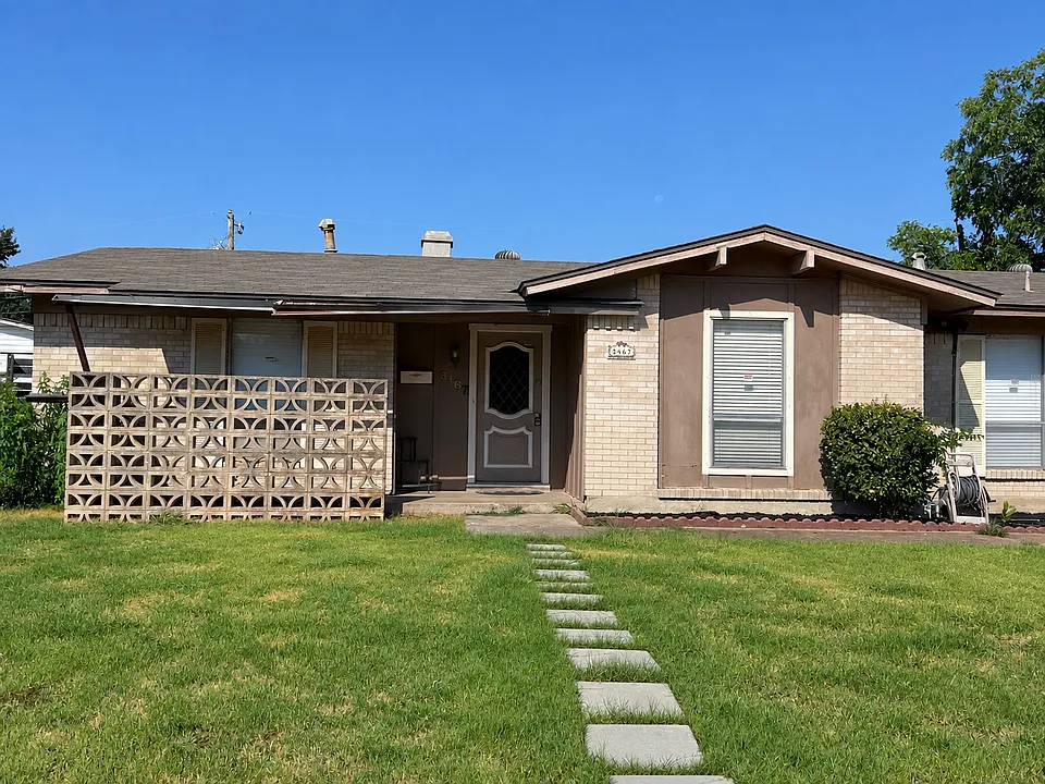 3467 Golden Dale Dr