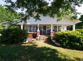 2423 2nd Ave SW #1, Hickory, NC 28602