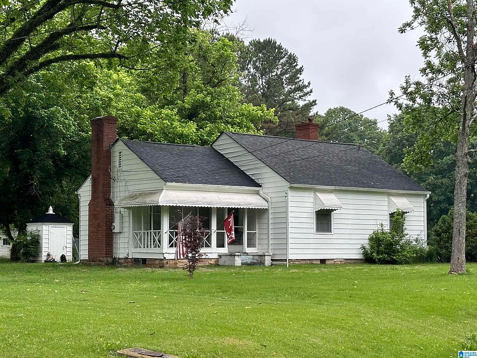 2nd image of 8332 N Valley Rd