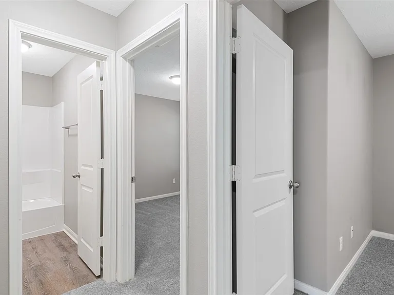 124 Artesian Way — Photo 14