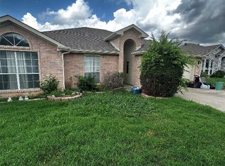2024 Southwood Trl, Grand Prairie, TX 75052