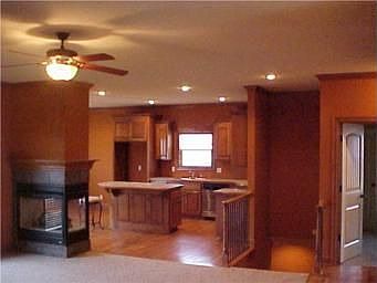 5th image of 15801 Christie Dr