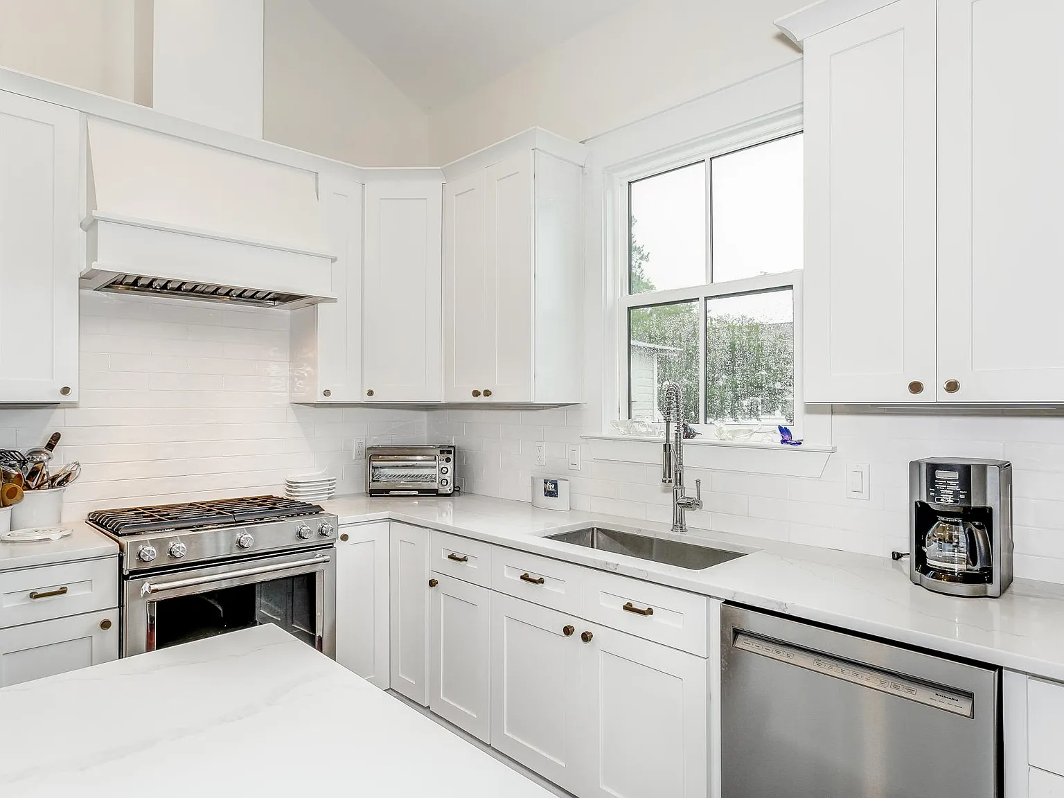 2 bed, 1681 sqft, $2,550 — Photo 3