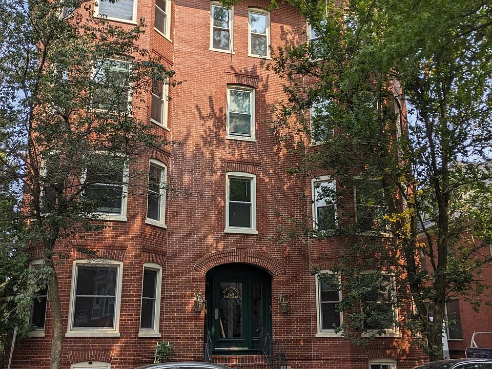 Front of building. Unit is 2nd floor RIGHT