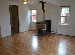 298 W 5th St, Molalla, OR 97038